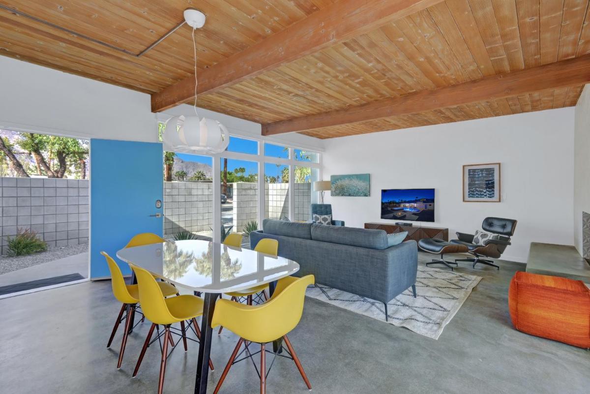 Popular attractions Area Nearby Property